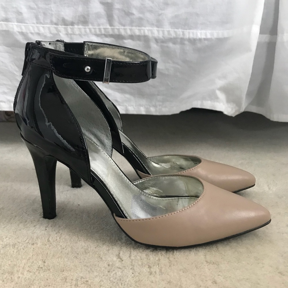 ALFANI Black/Tan Heels Size US 5